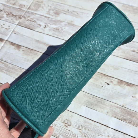 Green Crossbody Purse Teal Faux Leather Gold Hardware Double Zip Small Bag - Picture 15 of 16